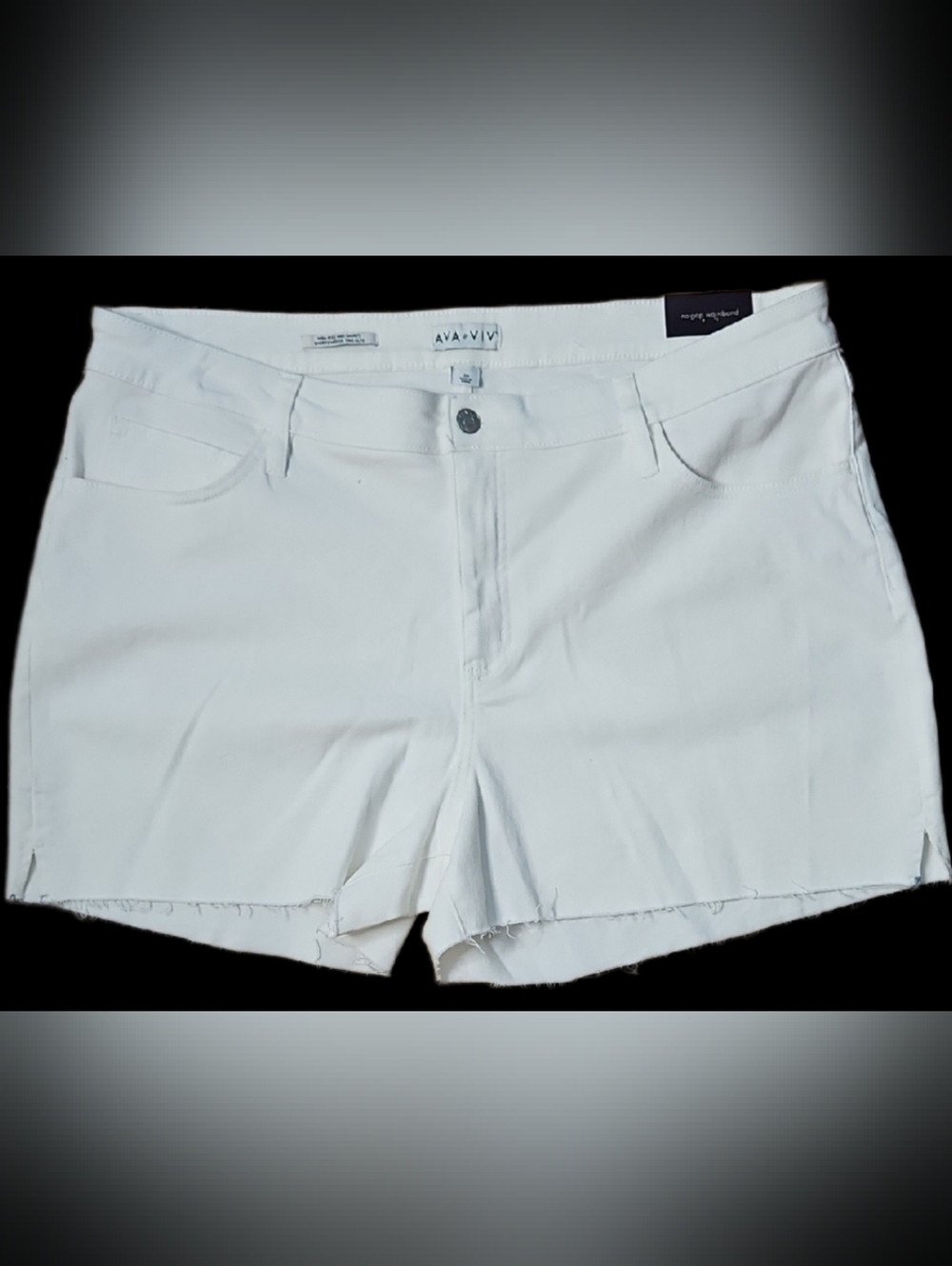 Ava & Viv White Denim Women’s Shorts Size 20 NWT